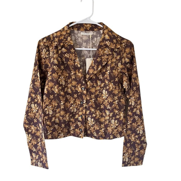 Doen NEW Sheila Top in Fern Grove Floral - Picture 7 of 10